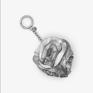 MICHAEL KORS ORIGAMI ROSE KEY CHAIN
